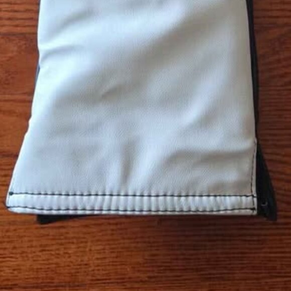 Taylormade driver headcover - Picture 4 of 4